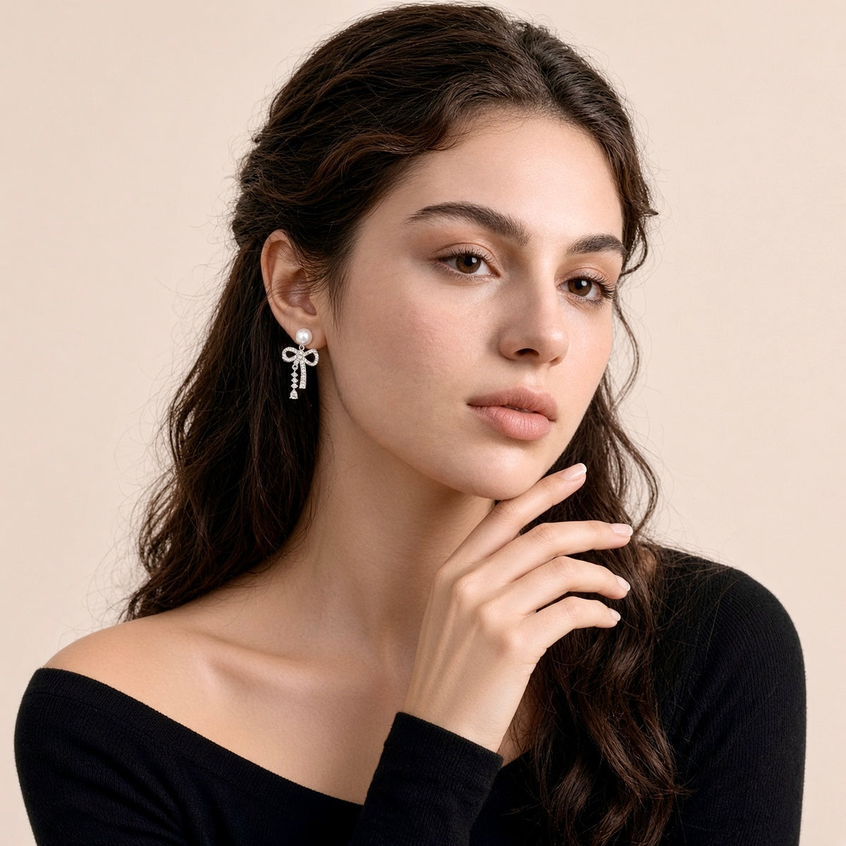 Solas Fable Pearl Earrings