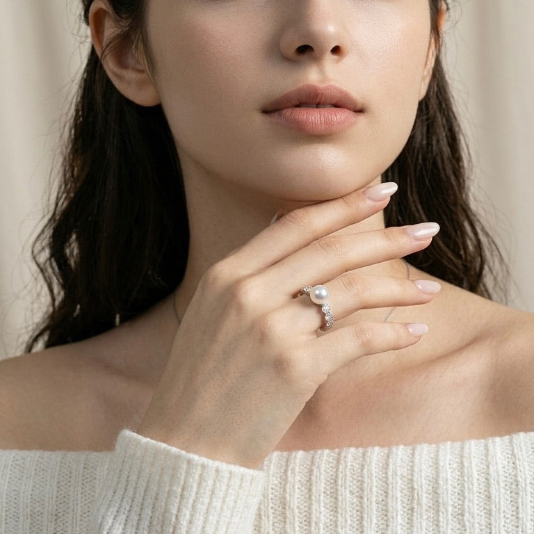 Solas Celeste Pearl Ring
