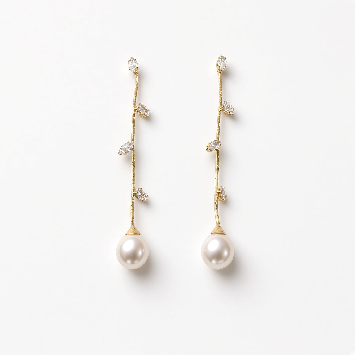 Solas Vine Pearl Earrings