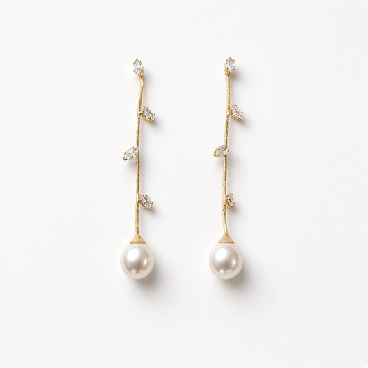 Solas Vine Pearl Earrings