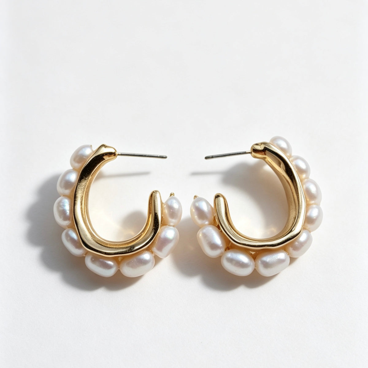 Solas Orbit Pearl Earrings