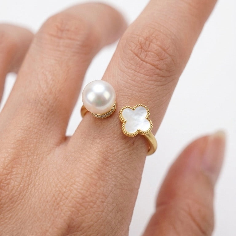 Solas Quatre Pearl Ring