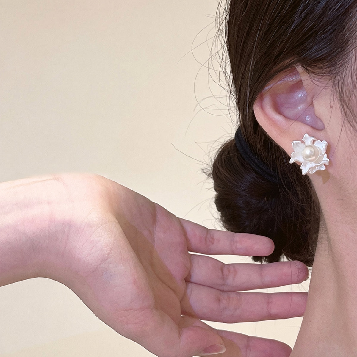 Solas Blossom Pearl Earrings