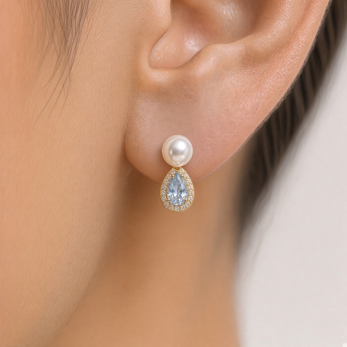 Solas Dew Pearl Earrings