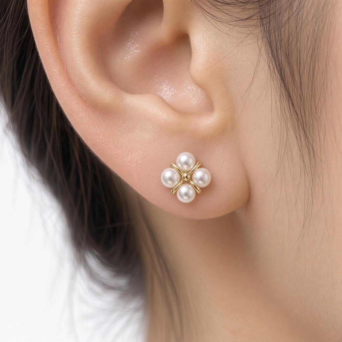 Solas Quartet Pearl Earrings