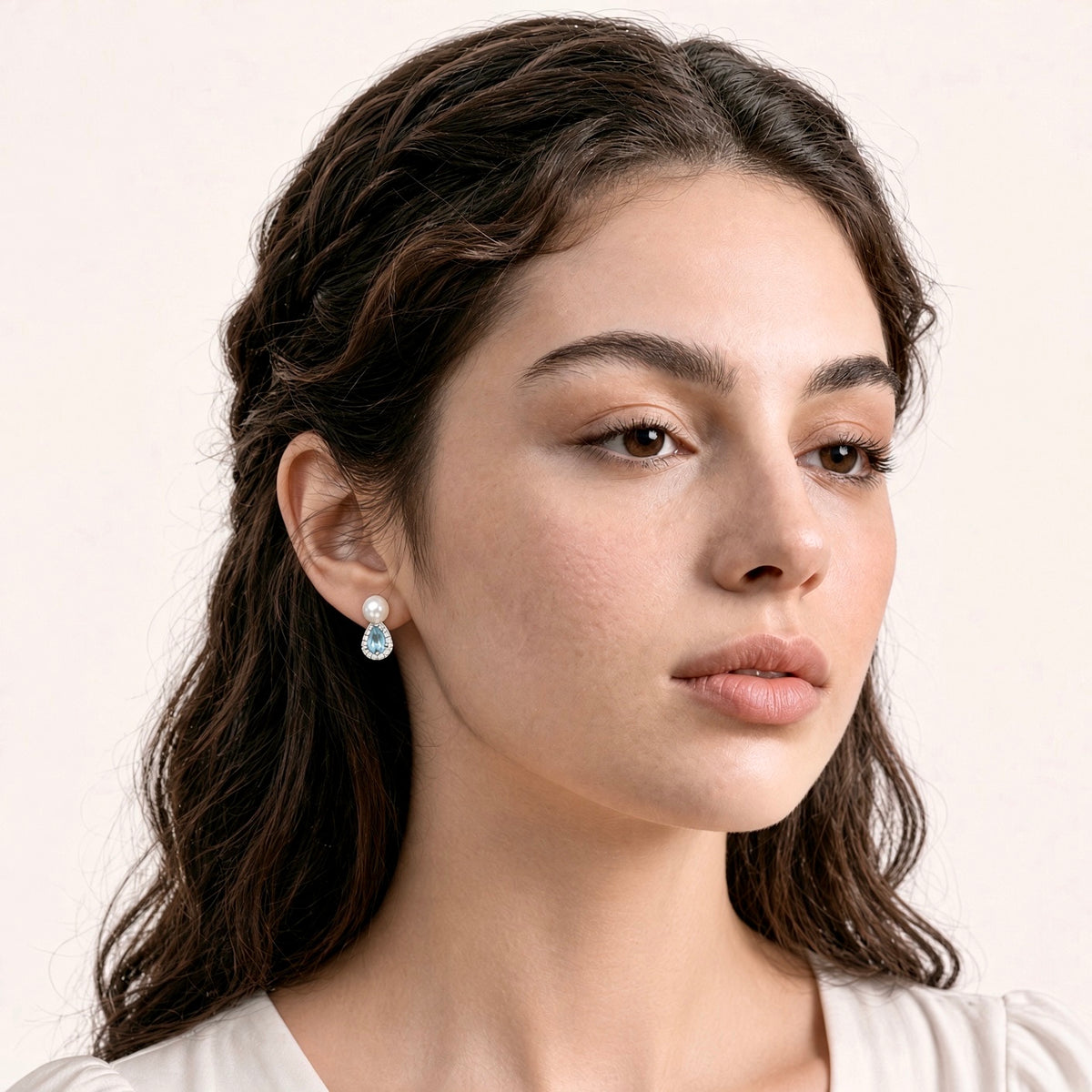 Solas Dew Pearl Earrings