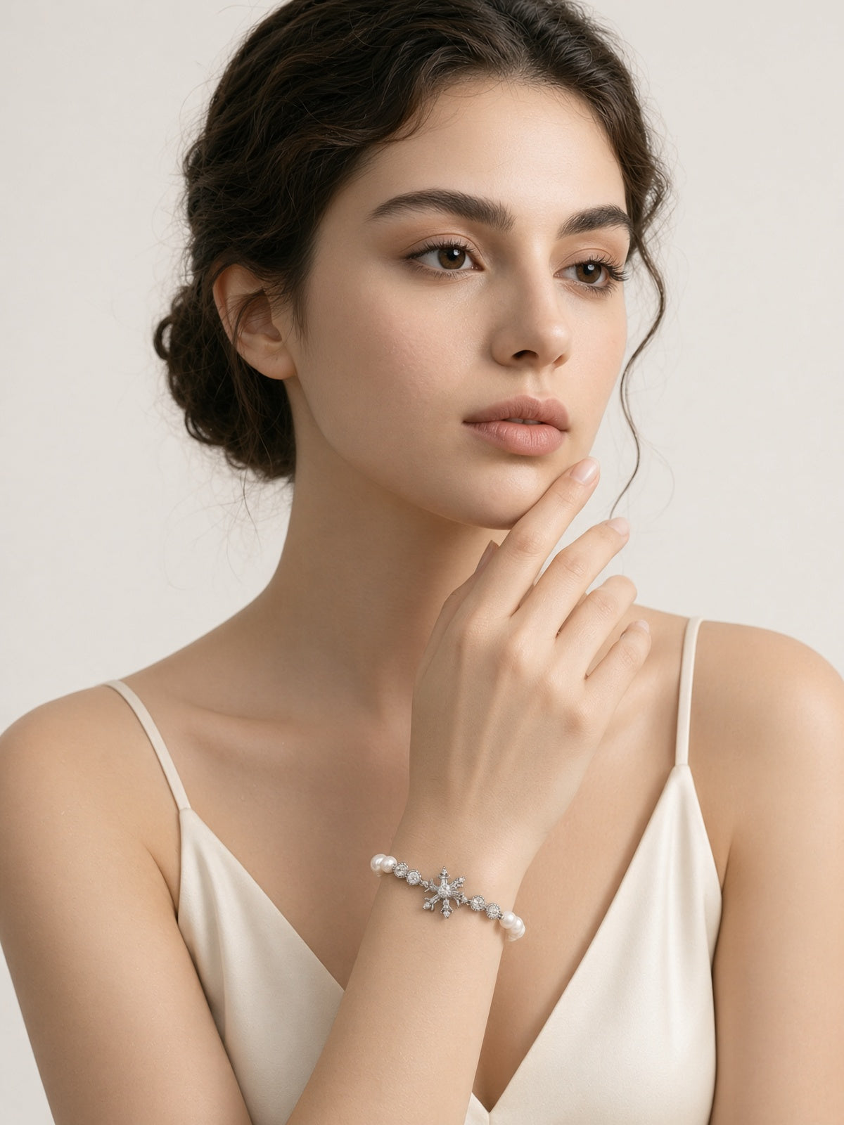 Snowflake Pearl Bracelet