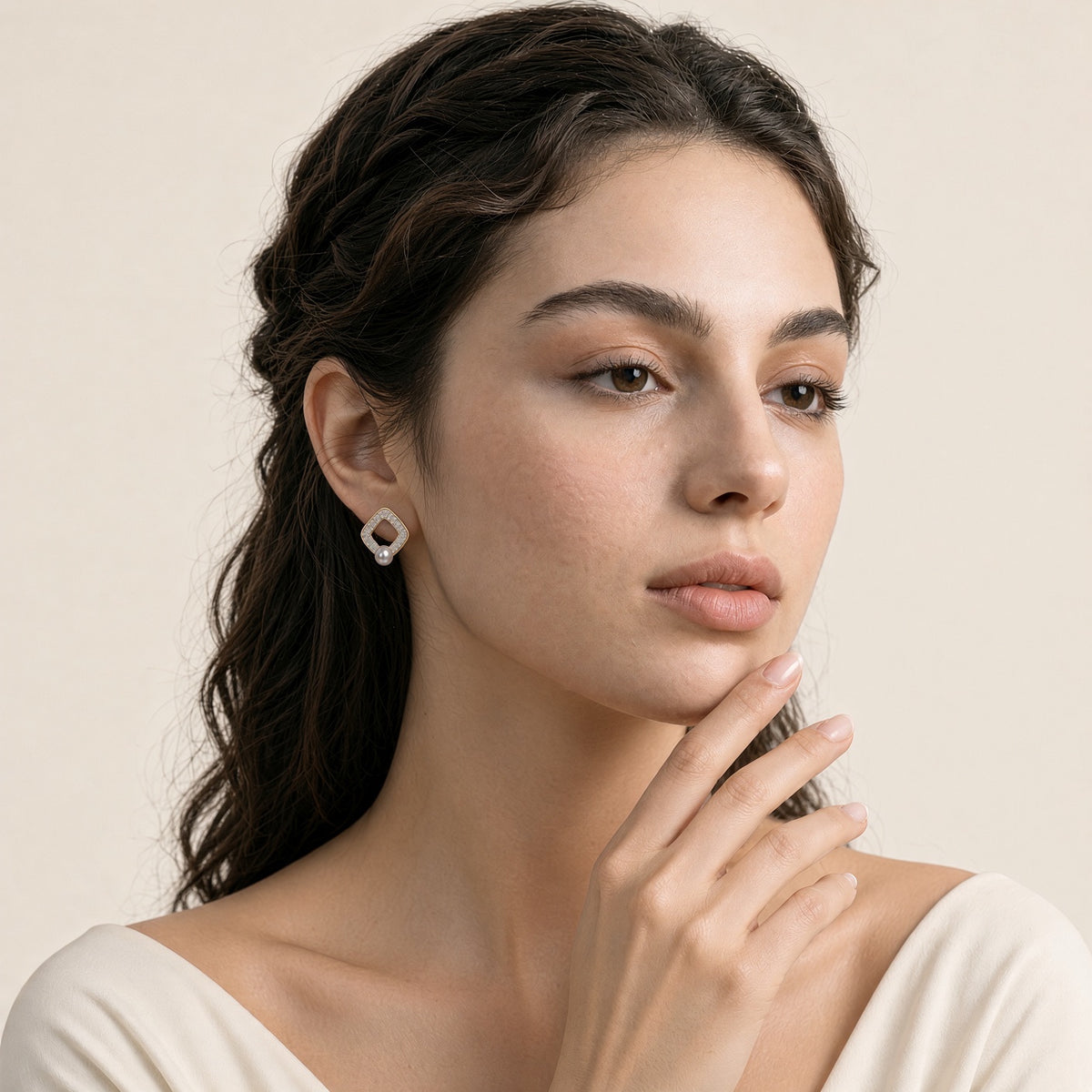 Solas Window Pearl Earrings